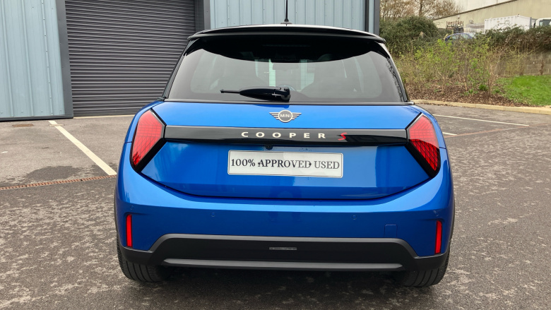 MINI Hatchback 2.0 Cooper S Exclusive II 3dr Auto [Comfort Pack] Petrol Hatchback